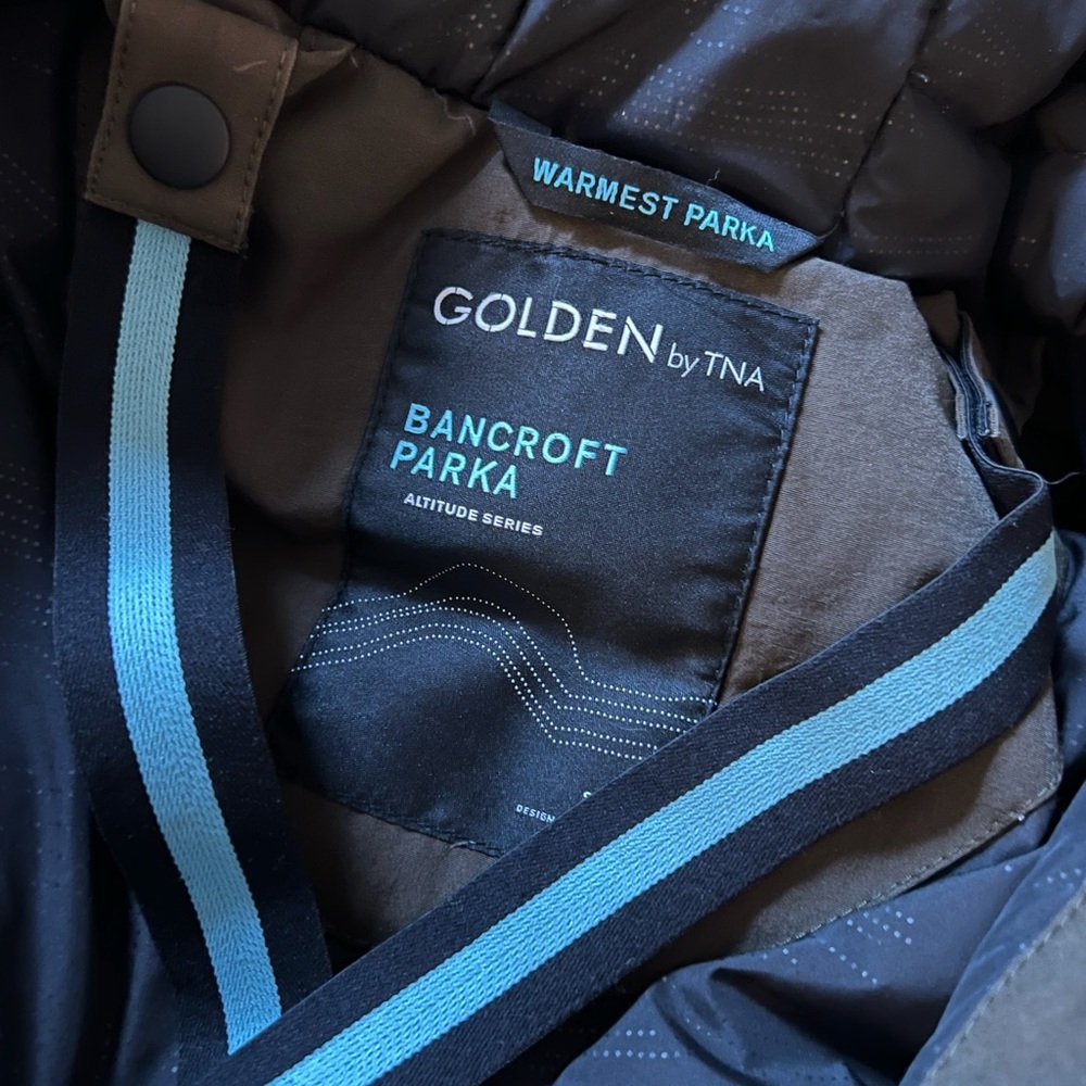 Aritzia Bancroft Parka Down Jacket in Military Green - Picture 6 of 10